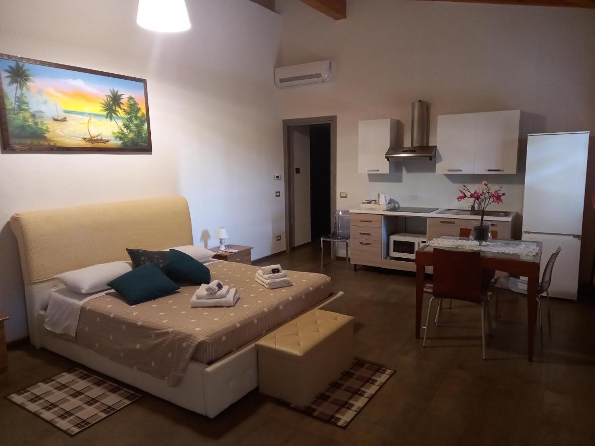 Mazzi House Garden Otel Dossobuono Dış mekan fotoğraf